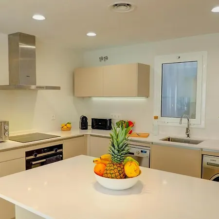 San Sebastian With Patio By Hello Homes * Sitges
